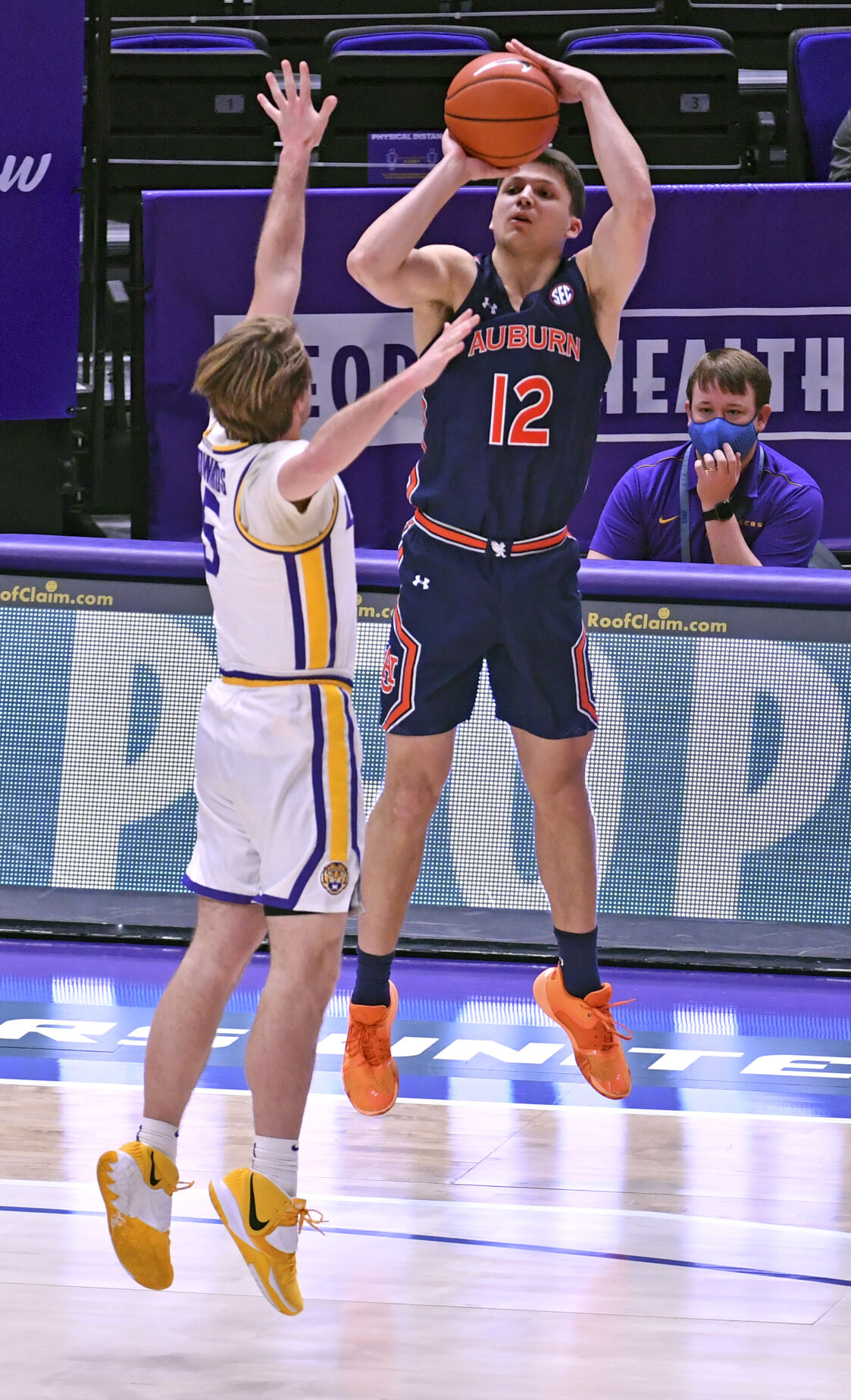 BR.lsuauburnbasketball.022121 HS 990.JPG